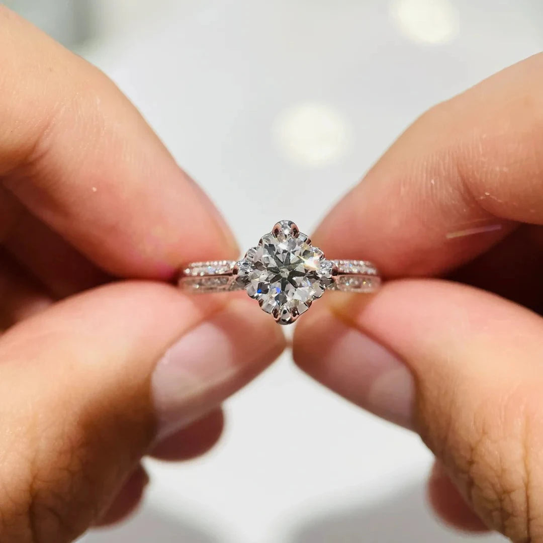 BXINY Luxury 1Carat Moissanite Rings 100% S925 Silver D Color Lab Diamond for Women Wedding Band Gift Fine Jewelry GRA Certified